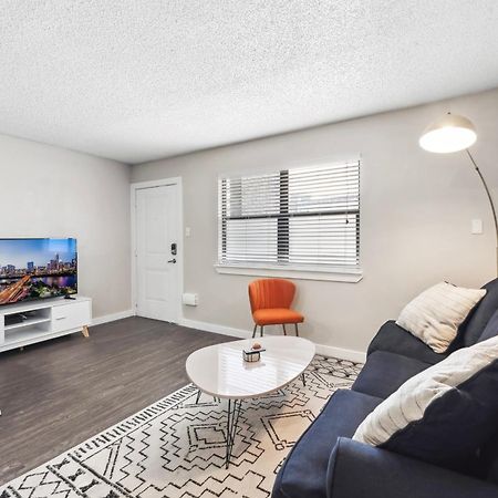 Economy King Bed Suites W Pool, Next To Downtown Austin Eksteriør billede